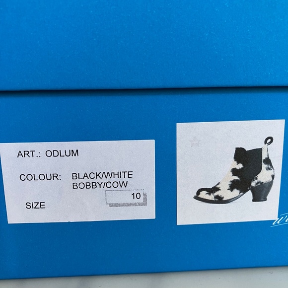 John Fluevog x Anna Sui Faux Furry Cow Print Booties US 9.5 EU 40 WITH BOX - Picture 8 of 9